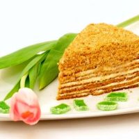 Медовик — классический рецепт с маленьким секретом
