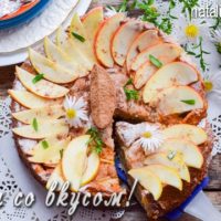 Шарлотка с творогом и яблоками в духовке