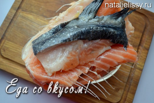 слоеный салат с семгой